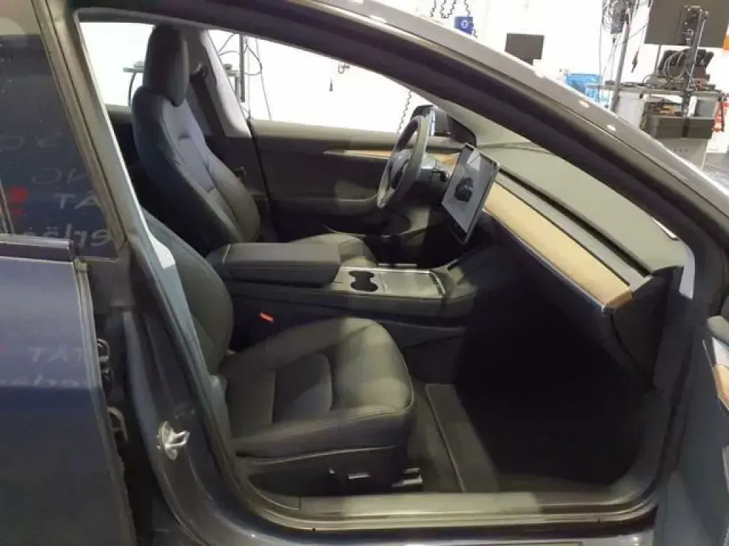 Occasion Tesla Model 3 366 kW (498 ch) 2022 Gris Berline