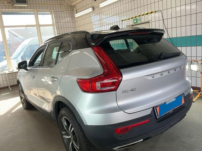 Gebraucht Volvo XC40 R-Design 190 PS (139 kW) 2018 Silber SUV