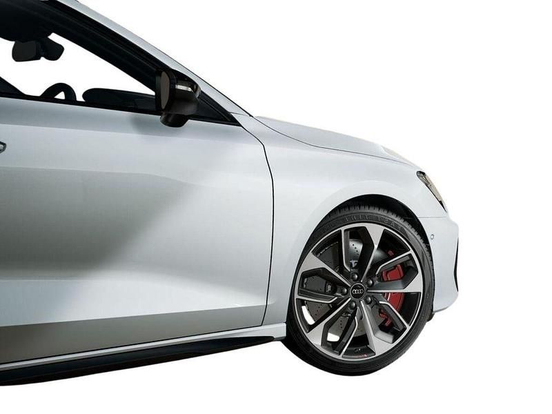 Neu Audi S3 Comfort 333 PS (244 kW) 2025 [2y2y] gletscherweiß metallic Limousine