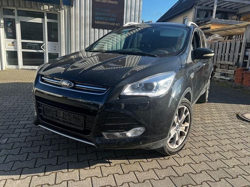 Gebraucht Ford Kuga Titanium 163 PS (119 kW) 2013 Schwarz SUV