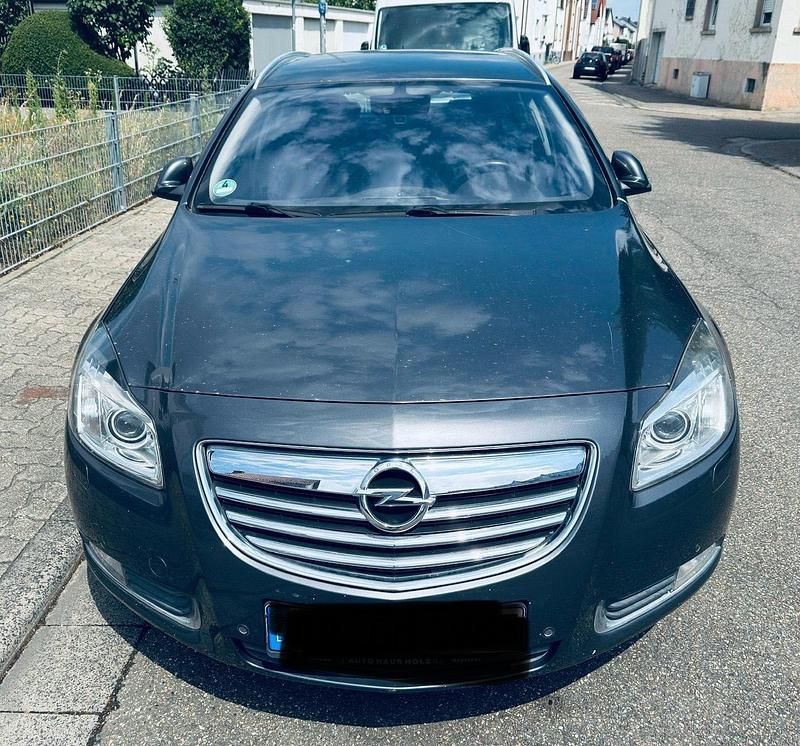 Grau Gebraucht 2011 Opel Insignia Kombi | 1.650 € (Superpreis) - Bild 1/4