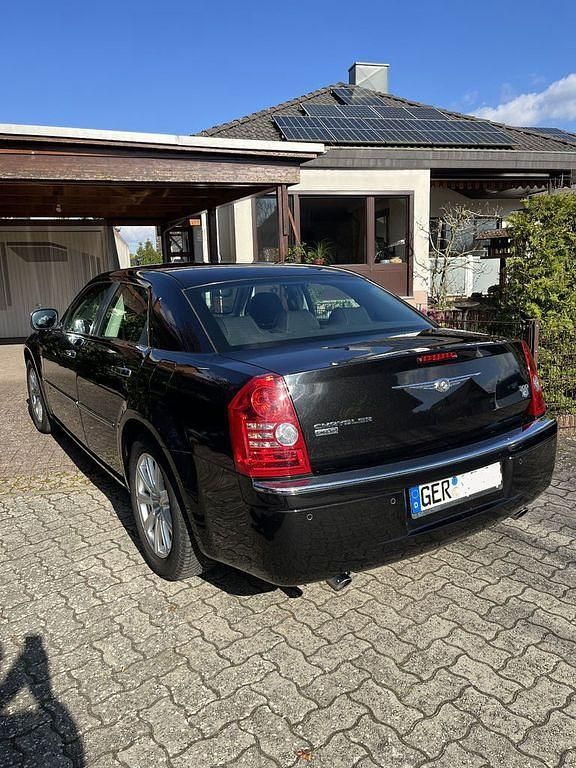 Gebraucht Chrysler 300C 218 PS (160 kW) 2010 Schwarz Limousine