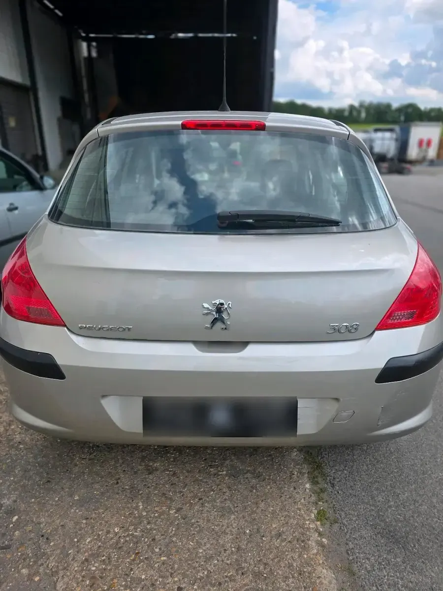 Gebraucht Peugeot 308 95 PS (69 kW) 2008 Grau Kleinwagen