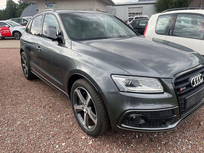 Grau Gebraucht 2017 Audi SQ5 Competition SUV | 20.800 € (Fairer Preis) - Bild 1/4