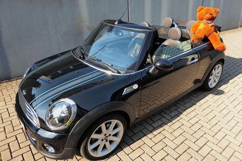 Midnight black Gebraucht 2012 Mini Cooper Cabriolet Cabrio | 11.921 € (Fairer Preis) - Bild 1/4