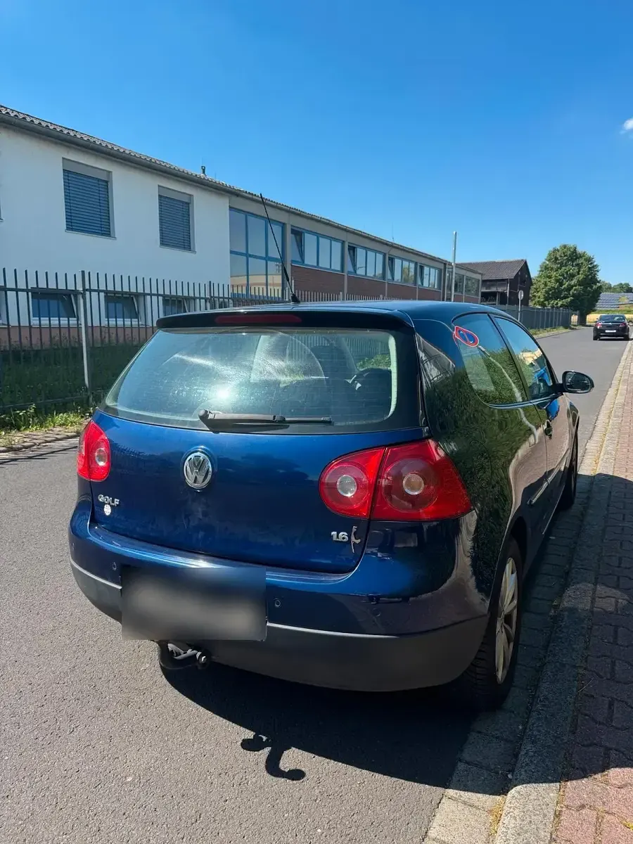 Gebraucht VW Golf V 101 PS (74 kW) 2006 Blau Kleinwagen