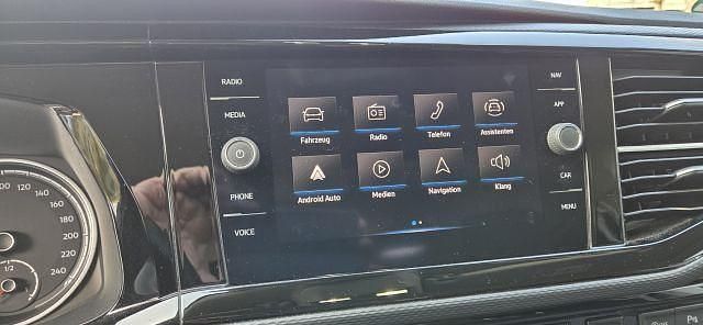 Second-hand VW Multivan 204 CP (150 kW) 2021 Argintiu Monovolum