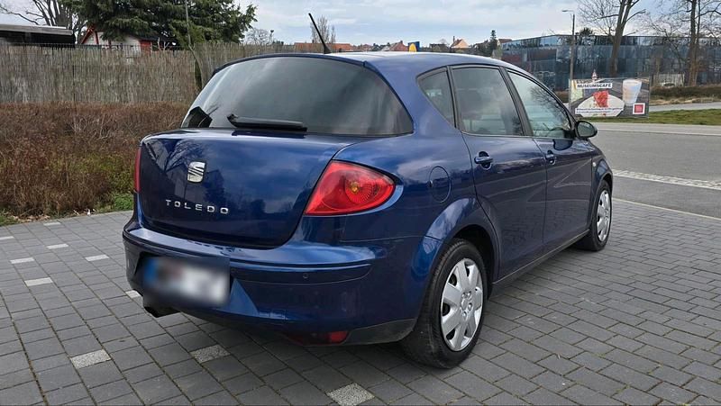 Gebraucht Seat Toledo 105 PS (77 kW) 2006 Blau Kleinwagen