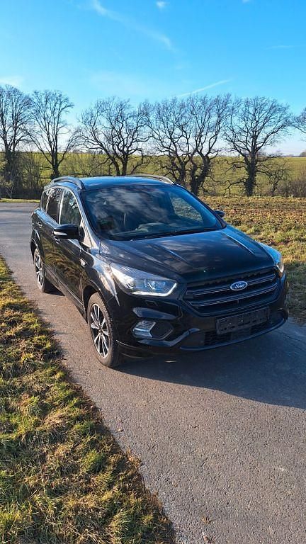 Gebraucht Ford Kuga ST-Line 150 PS (110 kW) 2019 Schwarz SUV