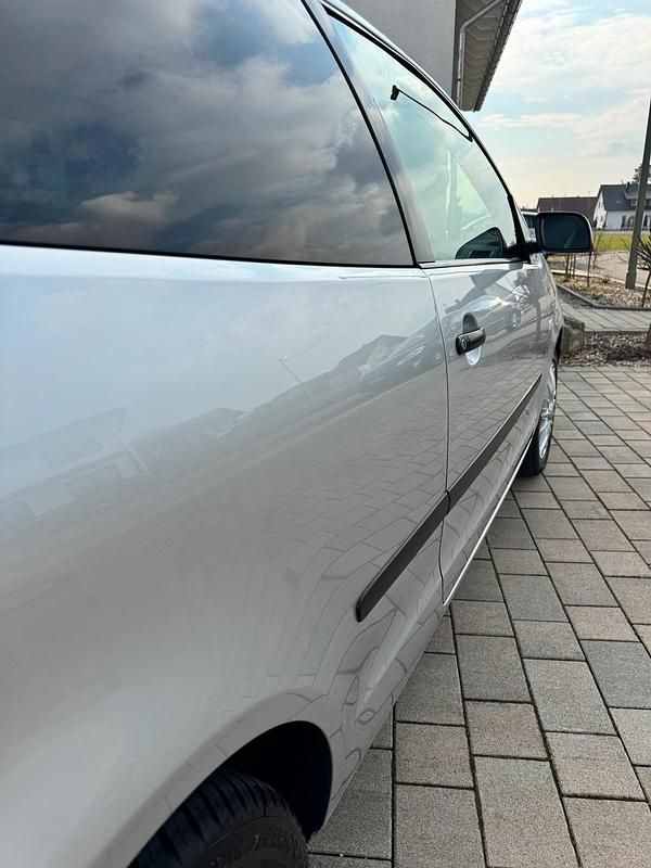 Gebraucht VW Polo 75 PS (55 kW) 2002 Silber Kleinwagen