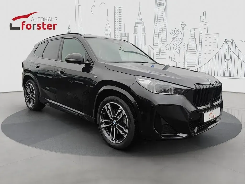 Gebraucht BMW X1 M Sport 197 PS (144 kW) 2024 Saphirschwarz SUV