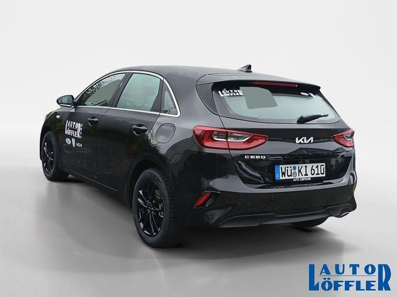 Gebraucht Kia Ceed Vision 140 PS (102 kW) 2025 Schwarz Kleinwagen