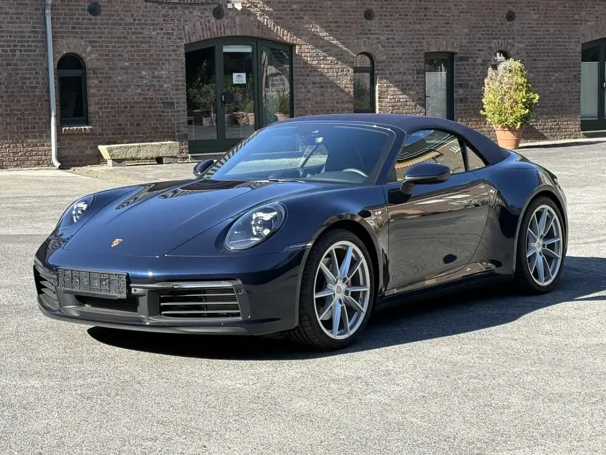 Gebraucht Porsche 992 450 PS (330 kW) 2021 Blau Cabrio