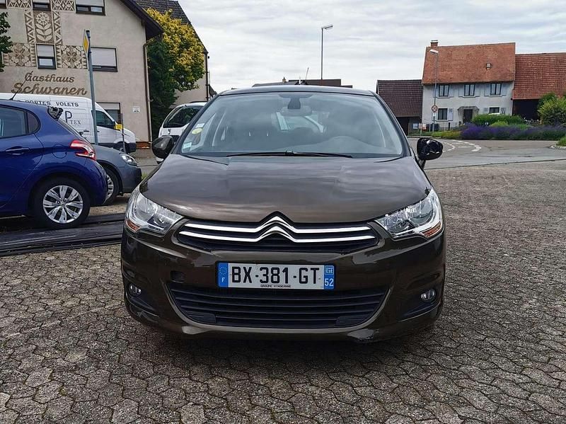 Gebraucht Citroën C4 Business Class 111 PS (81 kW) 2011 Lackierung hickory braun/metal Kleinwagen