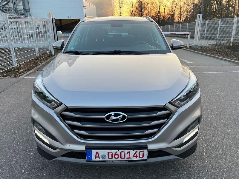 Gebraucht Hyundai Tucson 136 PS (100 kW) 2016 Weiß SUV
