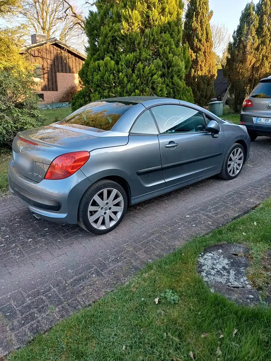 Gebraucht Peugeot 207 CC 120 PS (88 kW) 2007 Silber Cabrio