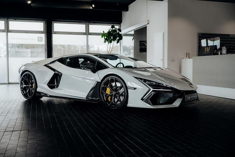 Neu Lamborghini Revuelto 2026 Grau Coupé
