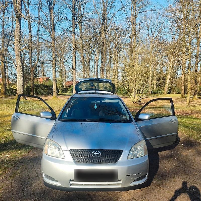 Gebraucht Toyota Corolla 96 PS (70 kW) 2002 Silber Kleinwagen
