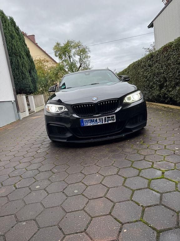 Schwarz Gebraucht 2016 BMW M240 M Sport Coupé | 32.500 € (Fairer Preis) - Bild 1/4