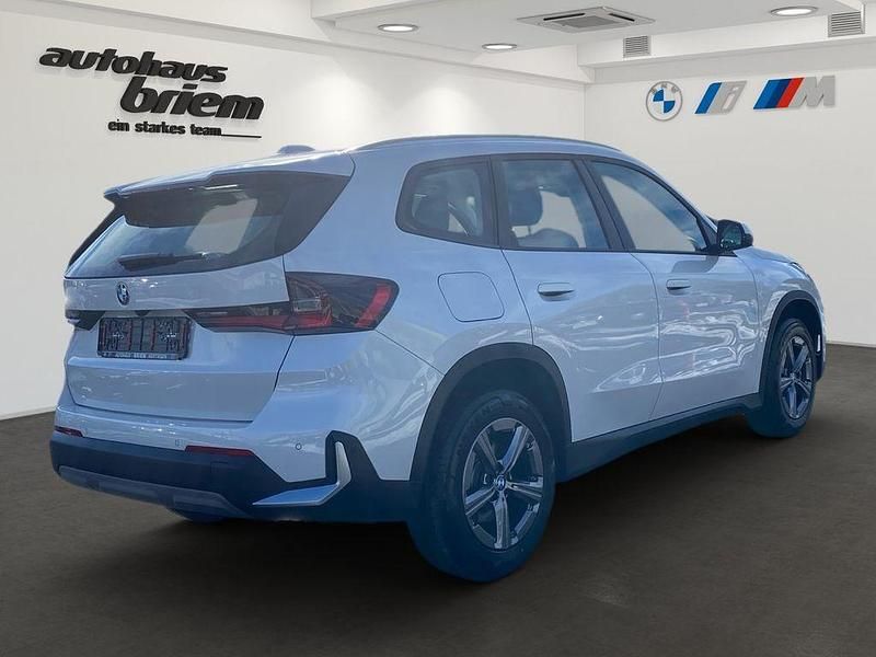 Gebraucht BMW X1 Sport Line 218 PS (160 kW) 2023 Mineralweiß SUV