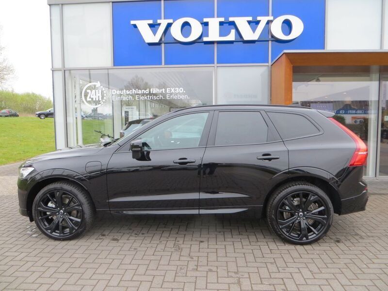 Schwarz Gebraucht 2025 Volvo XC60 Plus SUV | 57.760 € (Fairer Preis) - Bild 1/4
