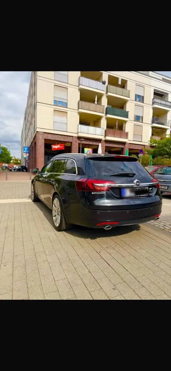 Gebraucht Opel Insignia 194 PS (142 kW) 2013 Schwarz Kombi