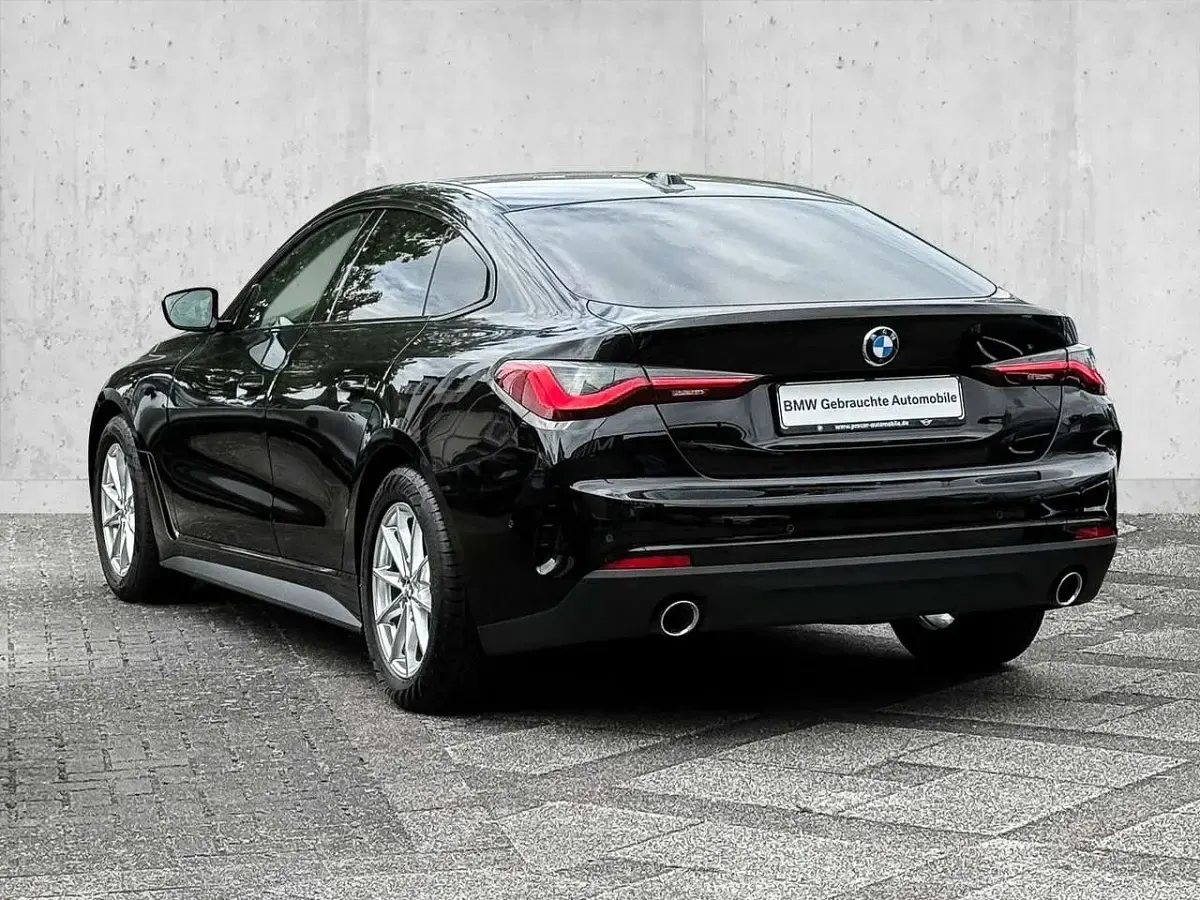 Gebraucht BMW 420 Coupé Sport Line 190 PS (139 kW) 2023 Schwarz Coupé