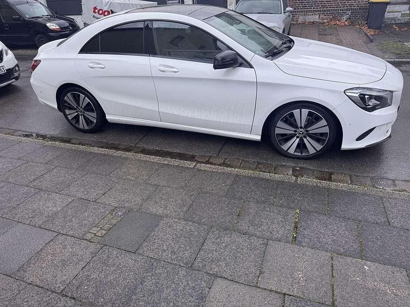 Gebraucht Mercedes CLA180 122 PS (89 kW) 2018 Limousine