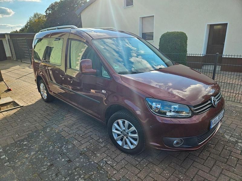Gebraucht 2012 VW Caddy Maxi Highline Van / Kleinbus | 22.999 € - Bild 1/4