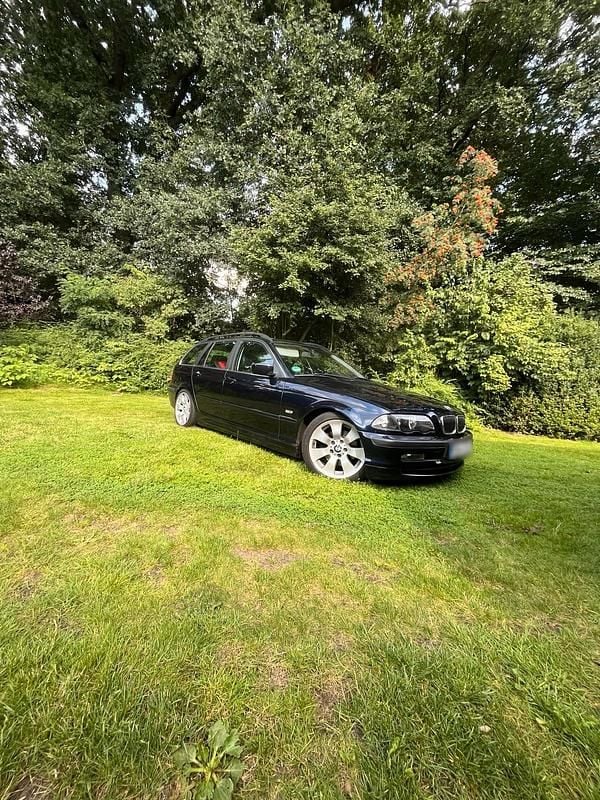 Gebraucht BMW 328 193 PS (141 kW) 1999 Blau Kombi