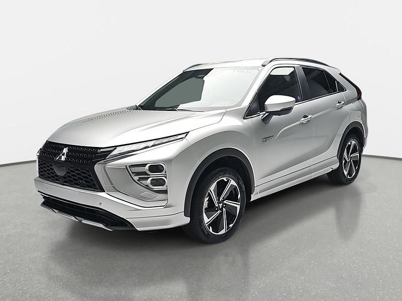 Silber Gebraucht 2025 Mitsubishi Eclipse Cross Select SUV | 29.890 € (Etwas zu teuer) - Bild 1/2