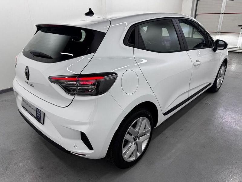 Gebraucht Renault Clio V Evolution 67 PS (49 kW) 2025 Weiß Limousine