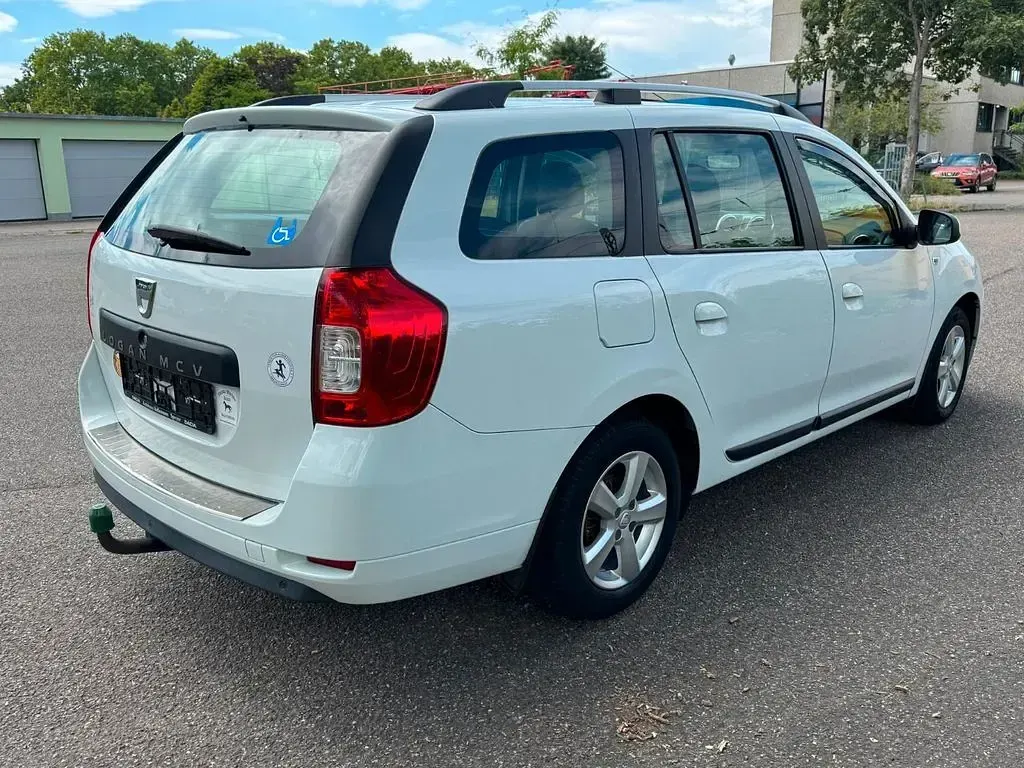 Gebraucht Dacia Logan MCV 90 PS (66 kW) 2017 Weiß Limousine