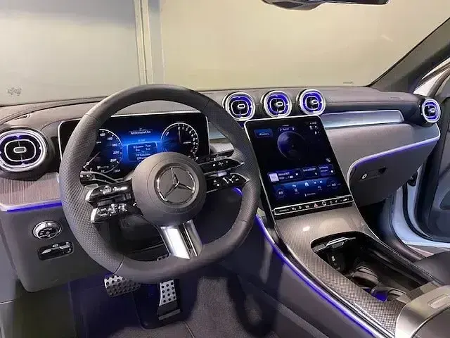 Gebraucht Mercedes GLC400d AMG 252 PS (185 kW) 2024 Weiß SUV