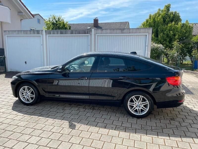 Schwarz Gebraucht 2014 BMW 318 Gran Turismo Limousine | 10.900 € (Fairer Preis) - Bild 1/4
