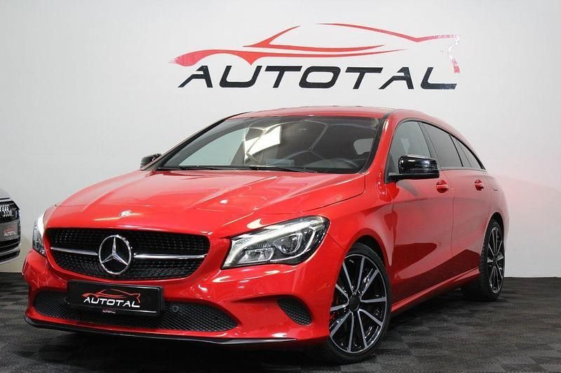 Rot Gebraucht 2017 Mercedes CLA220 Shooting Brake Kombi | 16.849 € (Guter Preis) - Bild 1/4