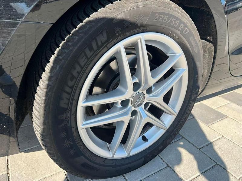 Gebraucht Audi A4 S-Line 190 PS (139 kW) 2020 Schwarz Kombi