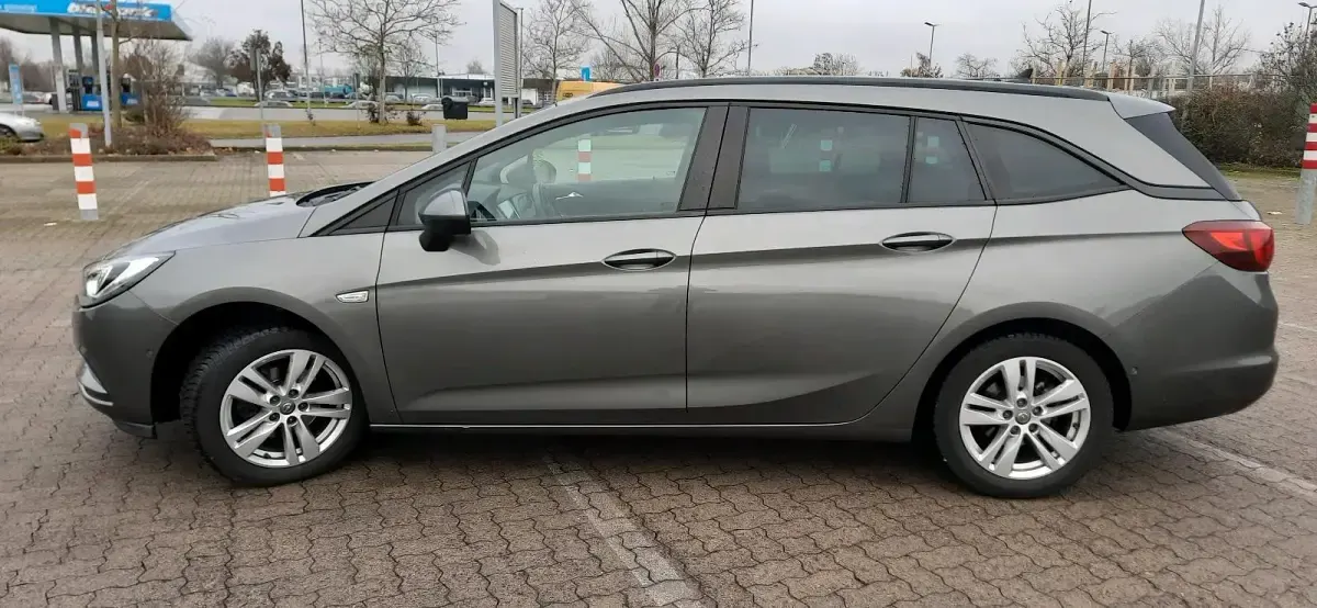 Gebraucht Opel Astra 110 PS (80 kW) 2019 Grau Kombi