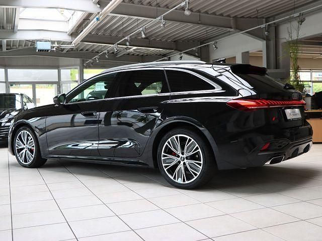 Neu Audi A5 S-Line 204 PS (150 kW) 2025 Mythosschwarz metallic Kombi