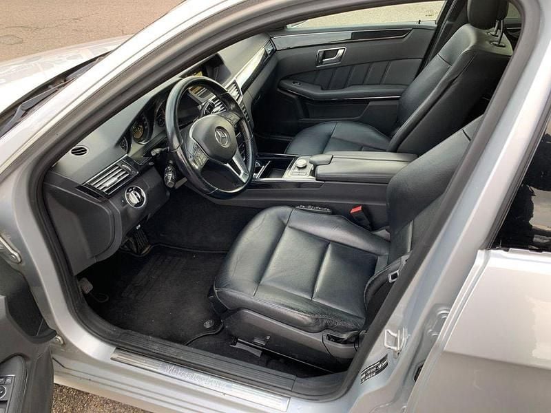 Second-hand Mercedes E220 Avantgarde 170 CP (125 kW) 2012 Argintiu Berlinǎ