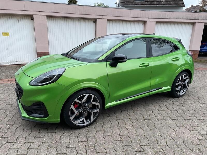 Grün Gebraucht 2021 Ford Puma ST SUV | 24.500 € (Etwas zu teuer) - Bild 1/4