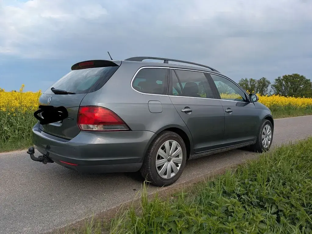 Gebraucht VW Golf V Comfortline 102 PS (75 kW) 2008 Grau Kombi