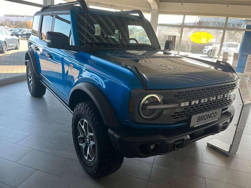 Velocityblau metallic Gebraucht 2024 Ford Bronco SUV | 55.000 € (Superpreis) - Bild 1/4