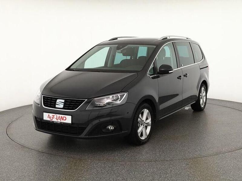 Grau Gebraucht 2022 Seat Alhambra XCELLENCE Van / Kleinbus | 32.990 € (Etwas zu teuer) - Bild 1/4