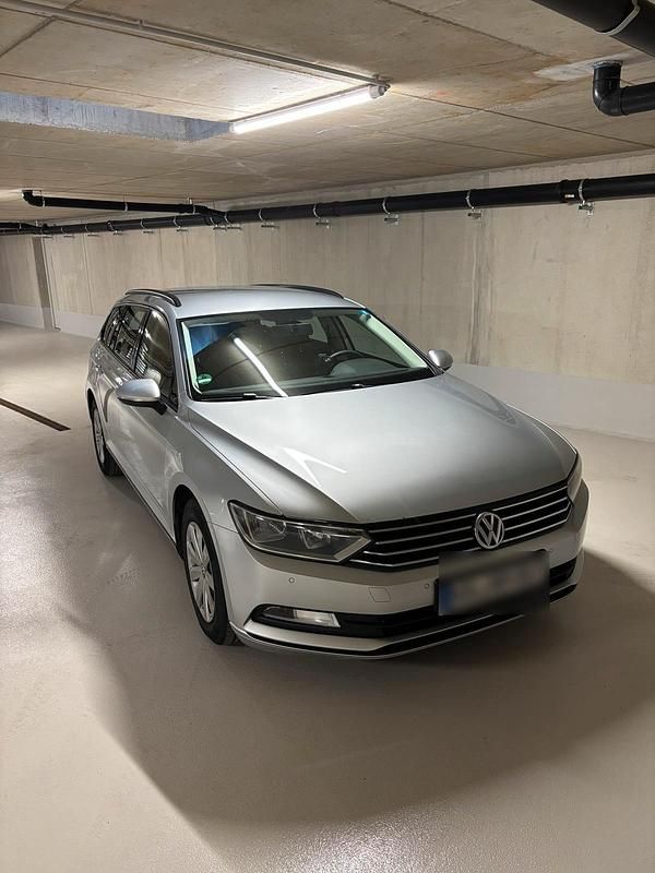 Gebraucht VW Passat 150 PS (110 kW) 2016 Silber Kombi