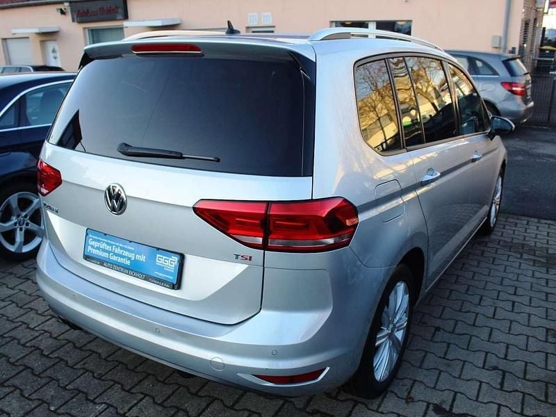 Gebraucht VW Touran 150 PS (110 kW) 2017 Silber Van / Kleinbus