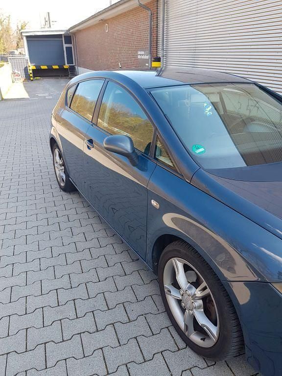 Gebraucht Seat Leon Reference 125 PS (91 kW) 2009 Grau Kleinwagen