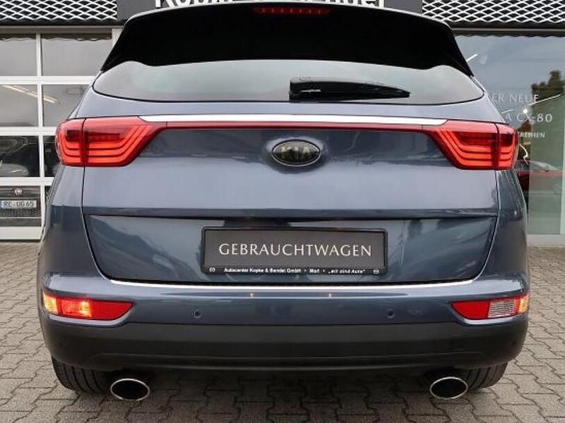 Gebraucht Kia Sportage Spirit 132 PS (97 kW) 2017 Planetenblau metallic (metallic) SUV