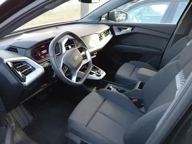 Second-hand Audi Q4 e-tron 210 kW (286 CP) 2024 Negru SUV
