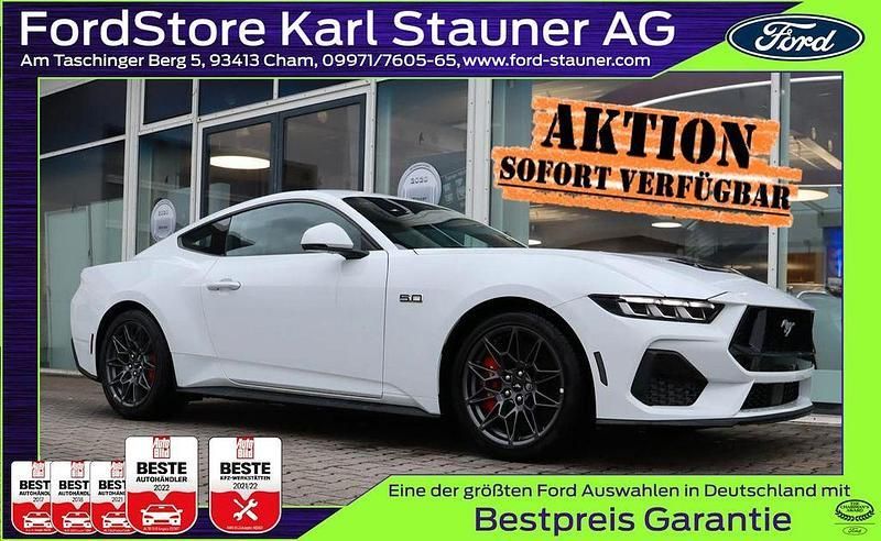 Oxfordwhite Neu 2025 Ford Mustang Fastback Coupé | 51.980 € - Bild 1/4